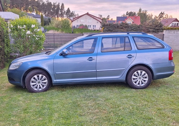 Skoda Octavia cena 19900 przebieg: 218000, rok produkcji 2011 z Nowa Ruda małe 407